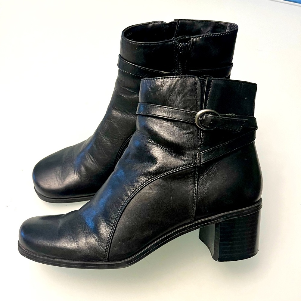 Croft and Barrow Noella black boots size 7M
